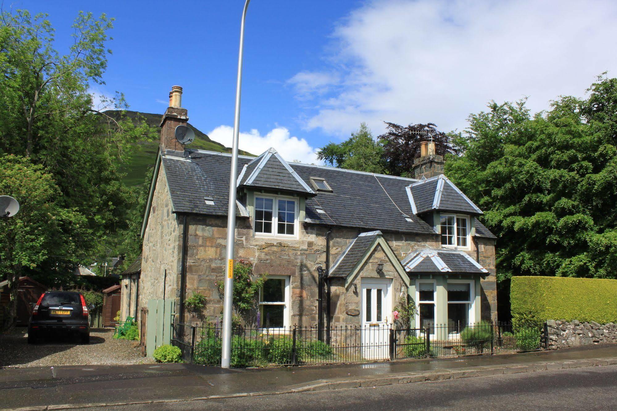 Glenalbyn Cottage Saint Fillans Exteriér fotografie